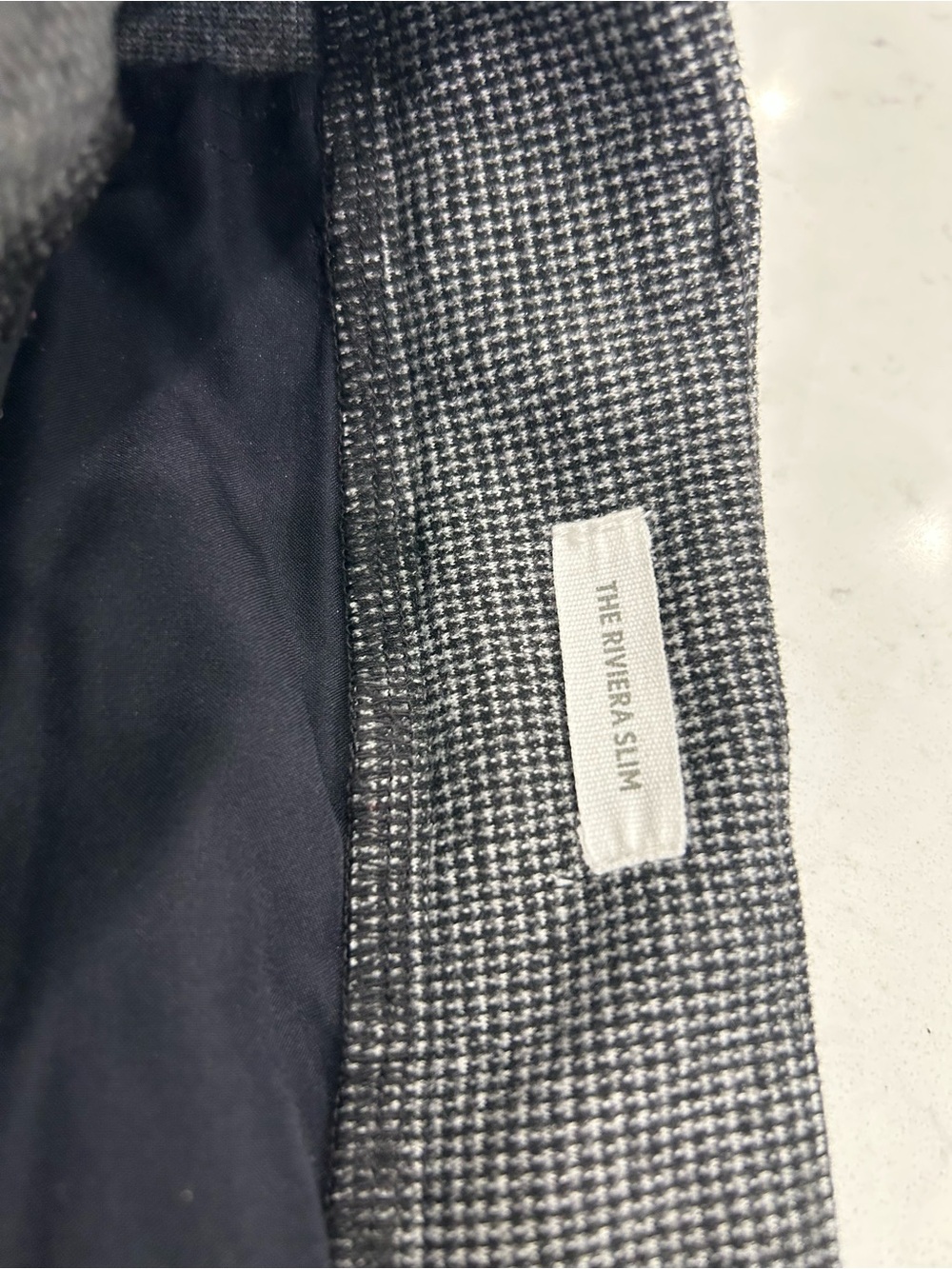 LOFT Dark Gray Cropped Tailored Ponte Pants - Picture 4 of 8
